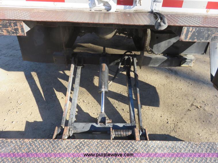 image for item K7040 2000 Freightliner FL50 box truck