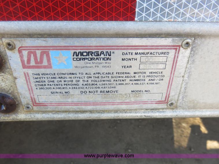 image for item K7040 2000 Freightliner FL50 box truck