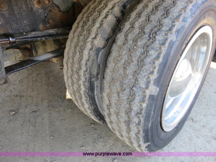 image for item K7040 2000 Freightliner FL50 box truck