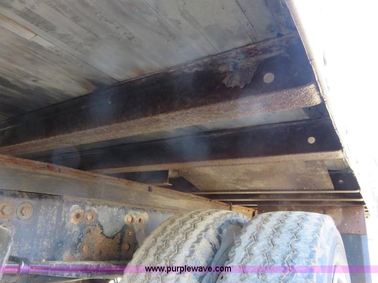 image for item K7040 2000 Freightliner FL50 box truck