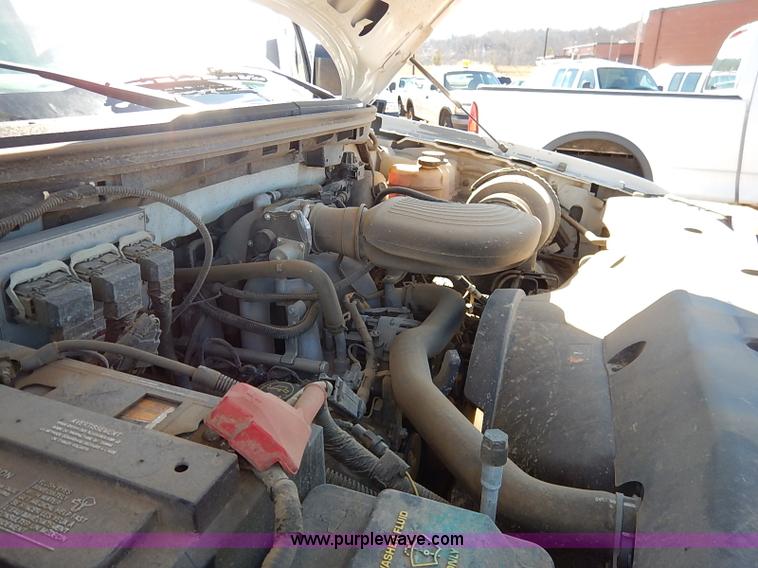 image for item K7050 2006 Ford F150 XL SuperCab pickup truck