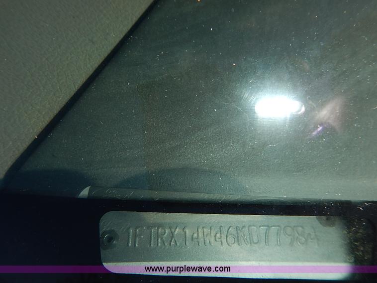 image for item K7050 2006 Ford F150 XL SuperCab pickup truck