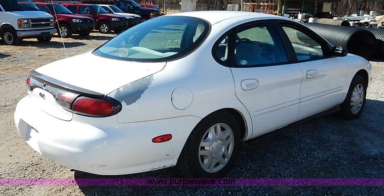 image for item K7051 1999 Ford Taurus LX