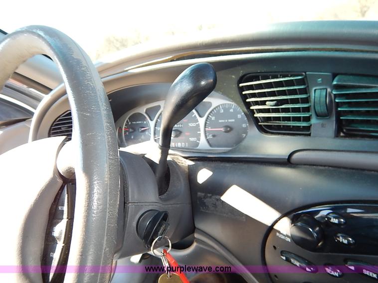 image for item K7051 1999 Ford Taurus LX