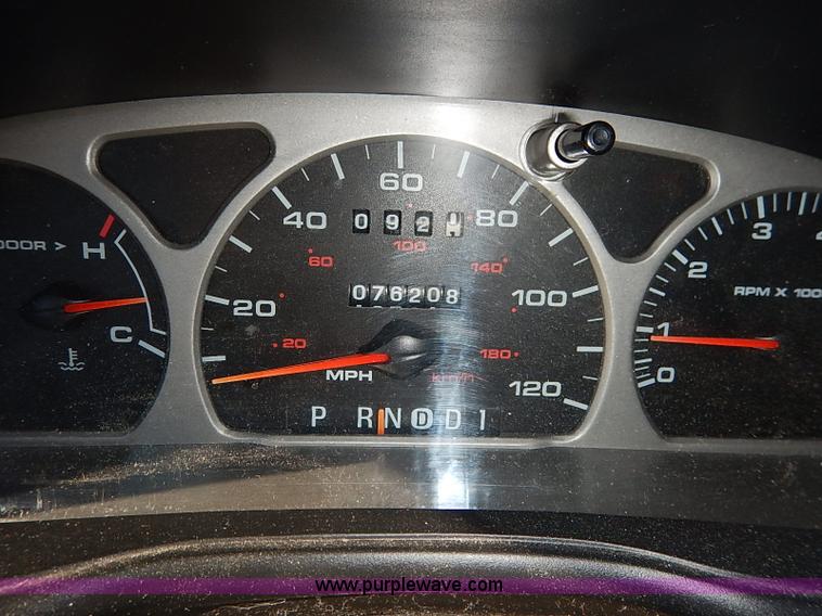 image for item K7051 1999 Ford Taurus LX