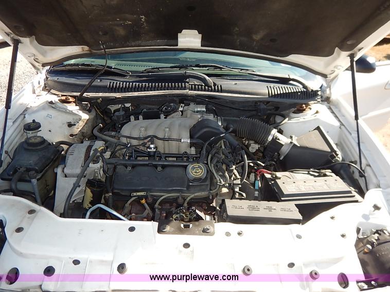 image for item K7051 1999 Ford Taurus LX