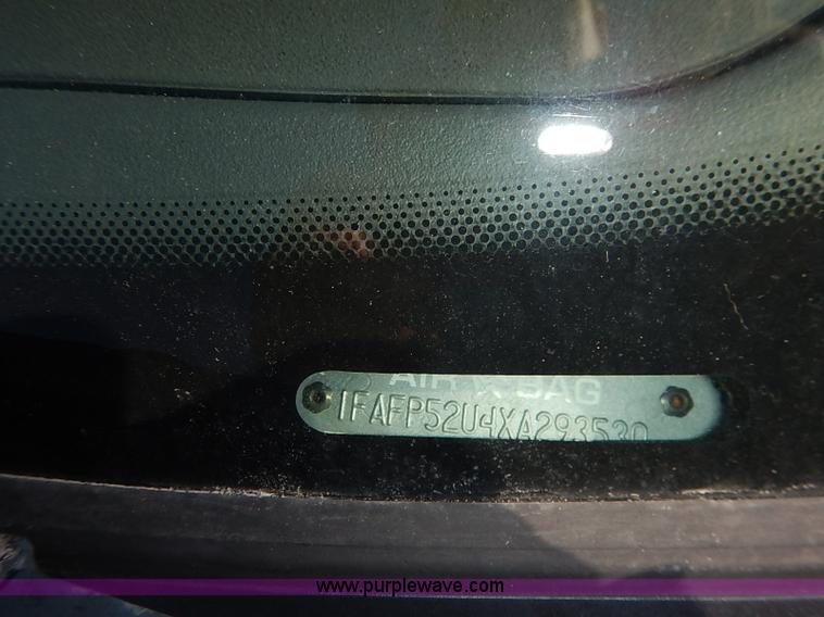 image for item K7051 1999 Ford Taurus LX