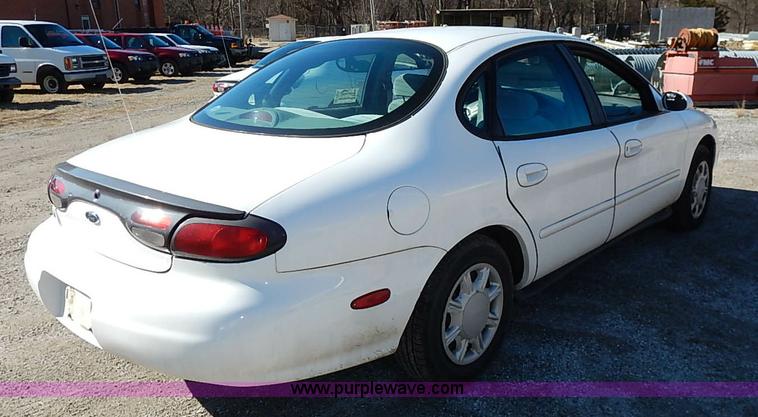 image for item K7053 1998 Ford Taurus LX
