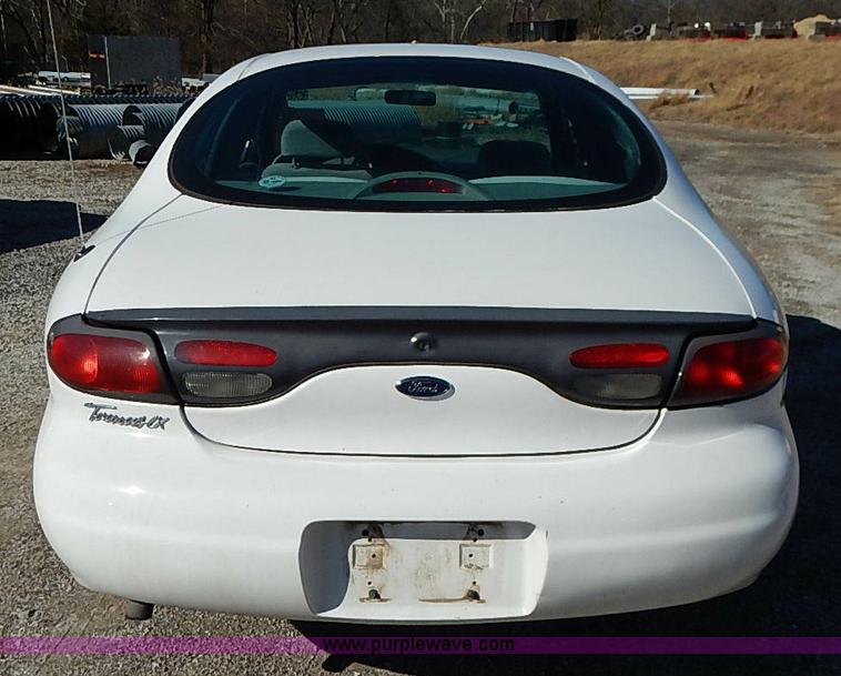 image for item K7053 1998 Ford Taurus LX