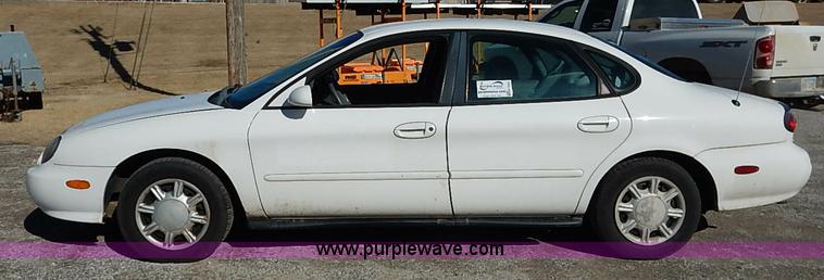 image for item K7053 1998 Ford Taurus LX