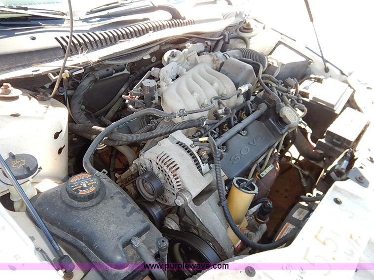 image for item K7053 1998 Ford Taurus LX