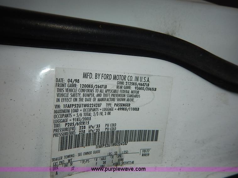 image for item K7053 1998 Ford Taurus LX