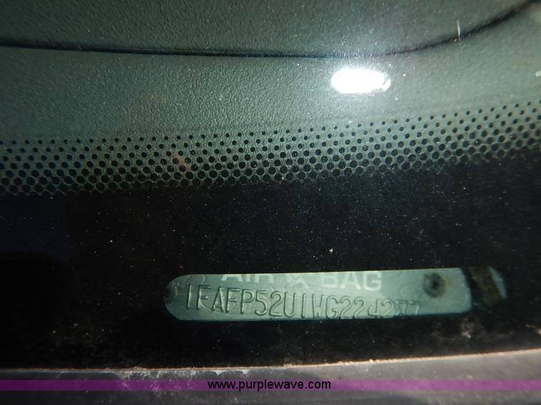 image for item K7053 1998 Ford Taurus LX