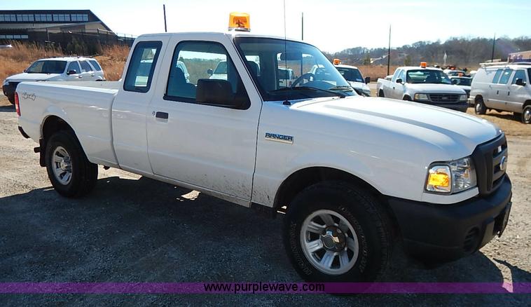 image for item K7054 2008 Ford Ranger XL SuperCab pickup truck