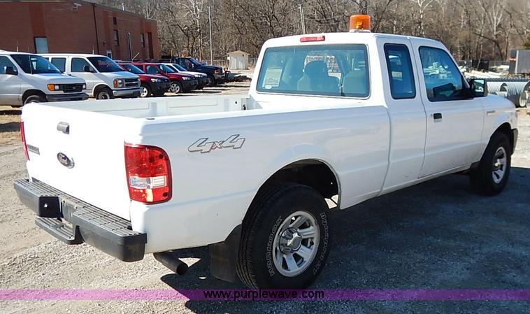 image for item K7054 2008 Ford Ranger XL SuperCab pickup truck