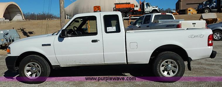 image for item K7054 2008 Ford Ranger XL SuperCab pickup truck