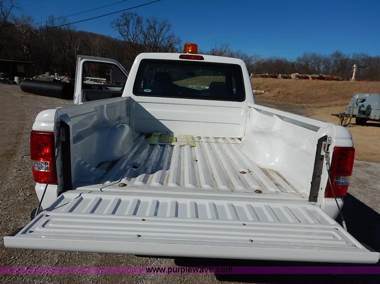 image for item K7054 2008 Ford Ranger XL SuperCab pickup truck