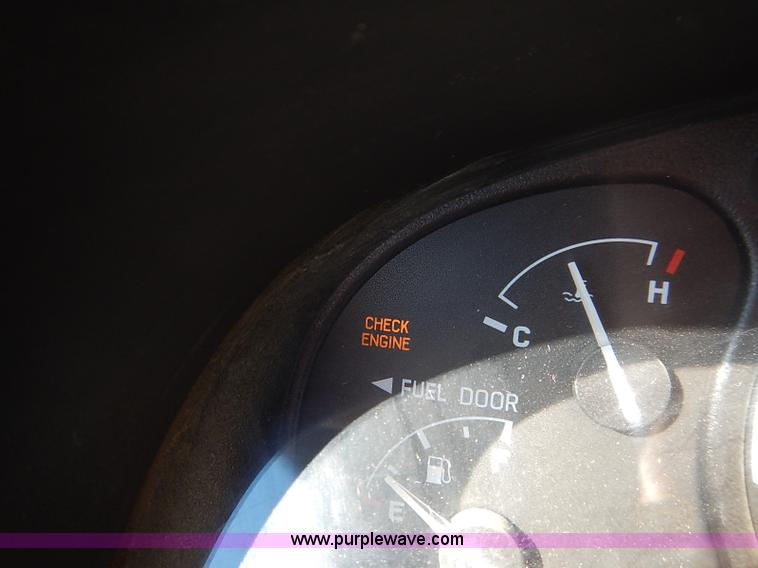 image for item K7055 2000 Ford Explorer XLS SUV