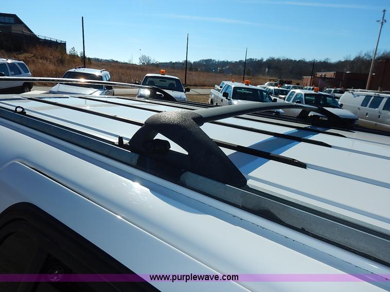 image for item K7055 2000 Ford Explorer XLS SUV