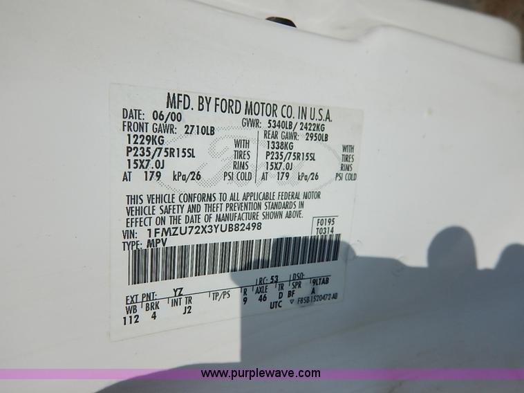 image for item K7055 2000 Ford Explorer XLS SUV