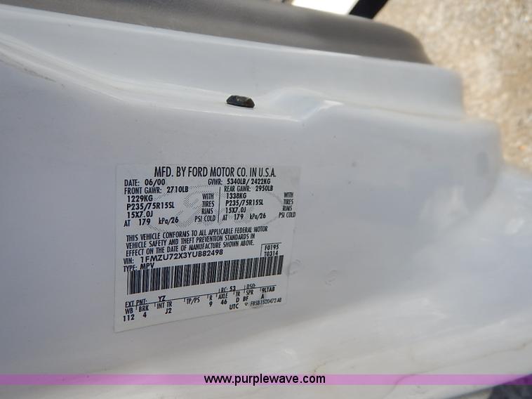 image for item K7055 2000 Ford Explorer XLS SUV