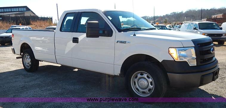 image for item K7056 2013 Ford F150 XL SuperCab pickup truck