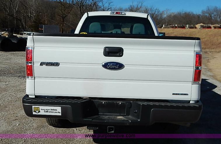 image for item K7056 2013 Ford F150 XL SuperCab pickup truck