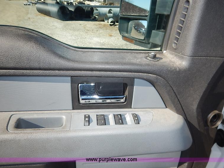 image for item K7056 2013 Ford F150 XL SuperCab pickup truck