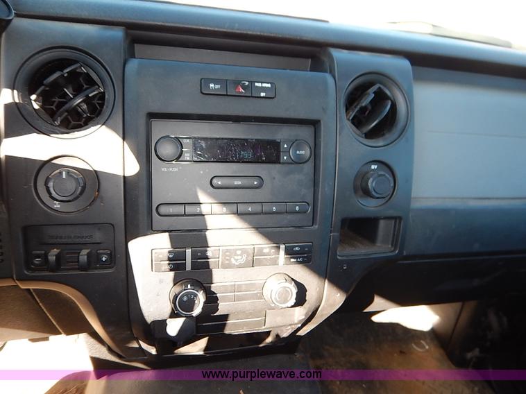 image for item K7056 2013 Ford F150 XL SuperCab pickup truck