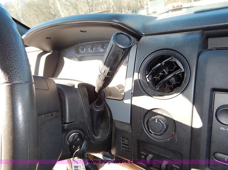 image for item K7056 2013 Ford F150 XL SuperCab pickup truck