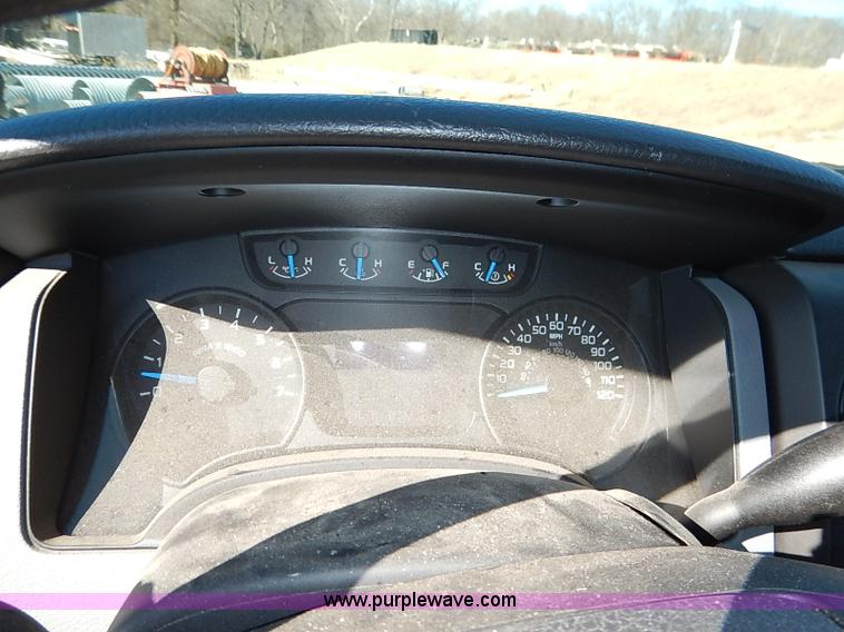 image for item K7056 2013 Ford F150 XL SuperCab pickup truck