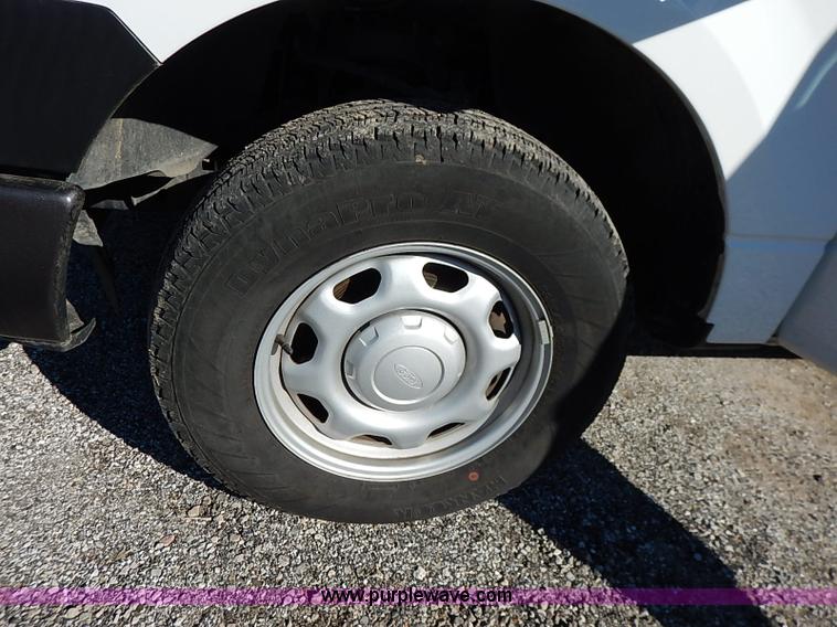 image for item K7056 2013 Ford F150 XL SuperCab pickup truck