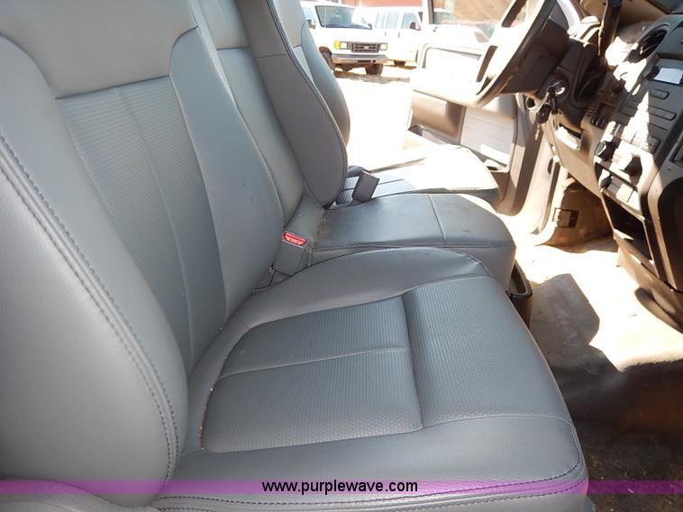 image for item K7056 2013 Ford F150 XL SuperCab pickup truck