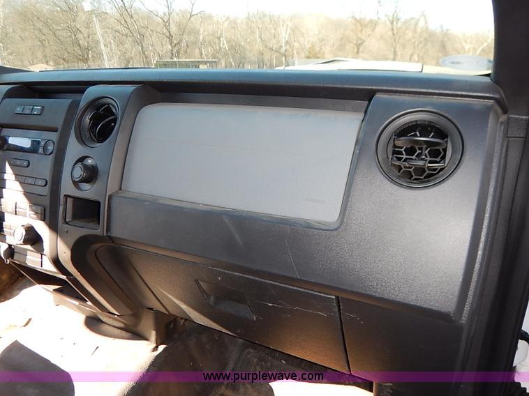 image for item K7056 2013 Ford F150 XL SuperCab pickup truck