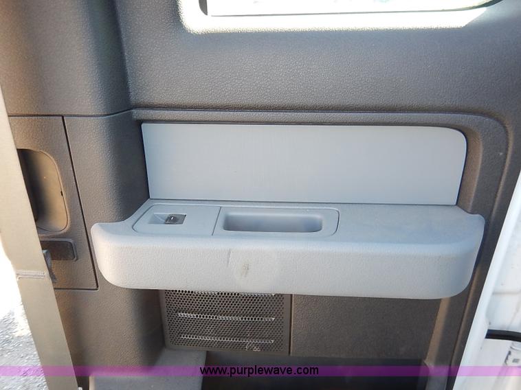 image for item K7056 2013 Ford F150 XL SuperCab pickup truck