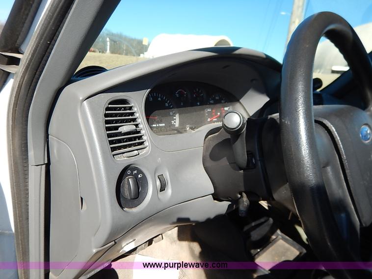 image for item K7057 2007 Ford Ranger XL SuperCab pickup truck