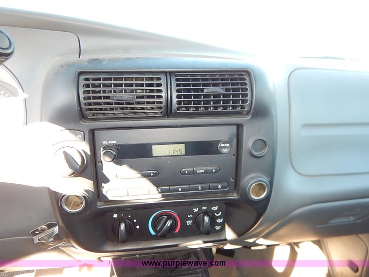 image for item K7057 2007 Ford Ranger XL SuperCab pickup truck