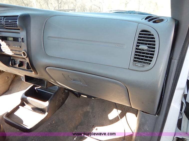 image for item K7057 2007 Ford Ranger XL SuperCab pickup truck