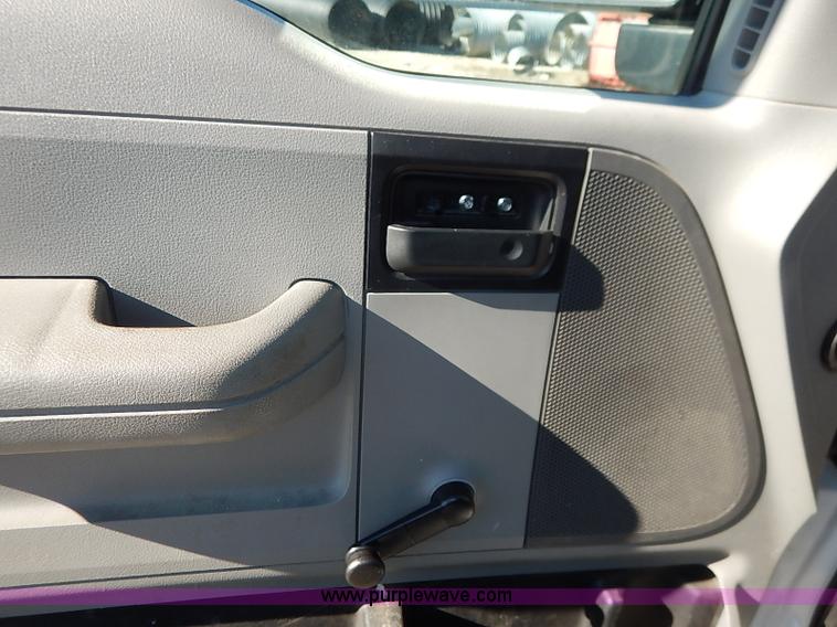 image for item K7058 2006 Ford F150 XL SuperCab pickup truck