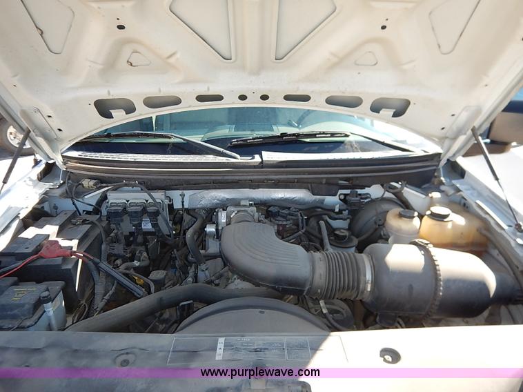 image for item K7058 2006 Ford F150 XL SuperCab pickup truck