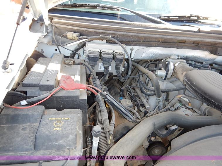 image for item K7058 2006 Ford F150 XL SuperCab pickup truck