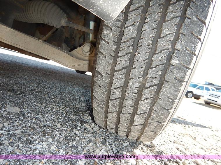 image for item K7058 2006 Ford F150 XL SuperCab pickup truck