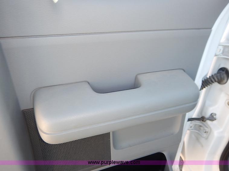 image for item K7058 2006 Ford F150 XL SuperCab pickup truck