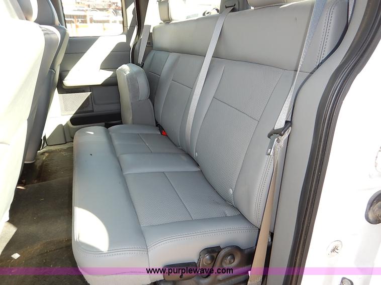 image for item K7058 2006 Ford F150 XL SuperCab pickup truck