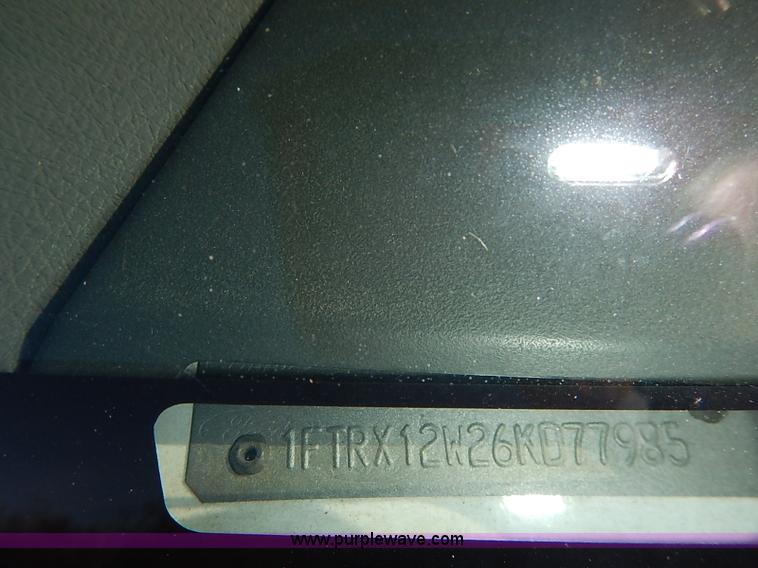 image for item K7058 2006 Ford F150 XL SuperCab pickup truck