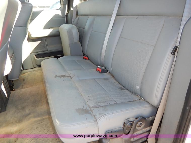 image for item K7059 2006 Ford F150 XL SuperCab pickup truck