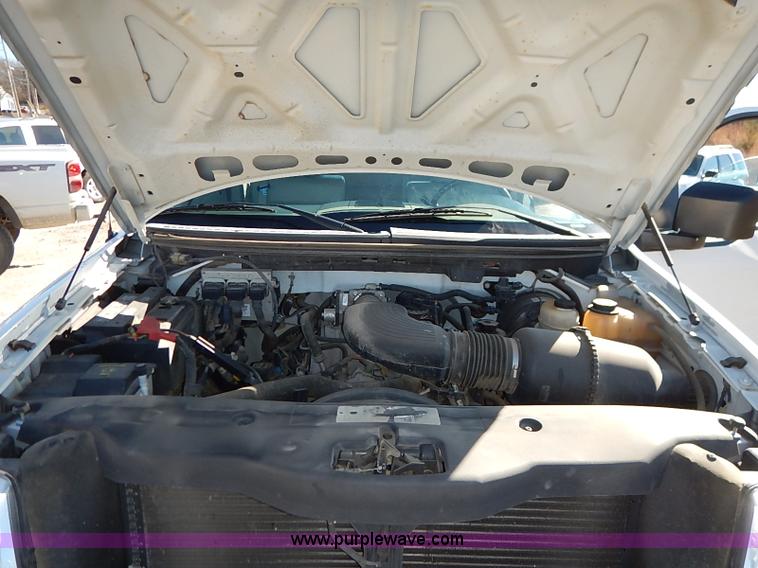 image for item K7059 2006 Ford F150 XL SuperCab pickup truck