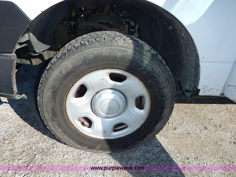 image for item K7059 2006 Ford F150 XL SuperCab pickup truck