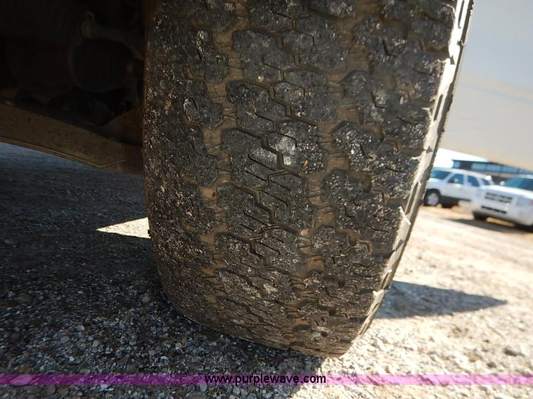 image for item K7059 2006 Ford F150 XL SuperCab pickup truck