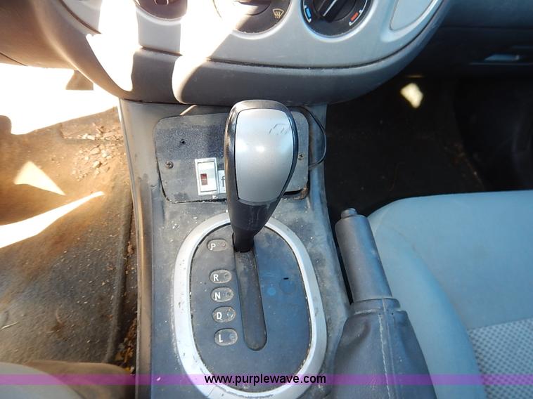 image for item K7060 2005 Ford Escape Hybrid SUV